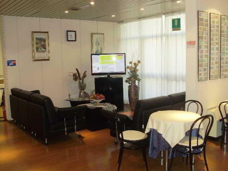 Hotel Jr Gate 7 Bologna 4*