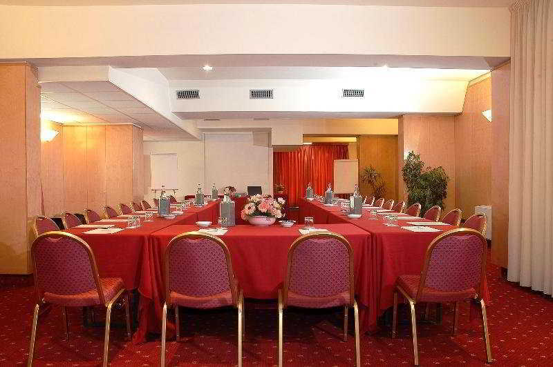 Jr Gate 7 Bologna 4* Calderara di Reno