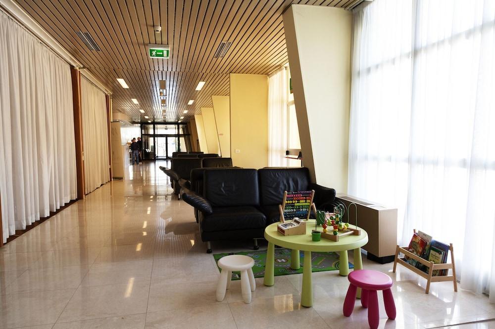 Hotel Jr Gate 7 Bologna 4*